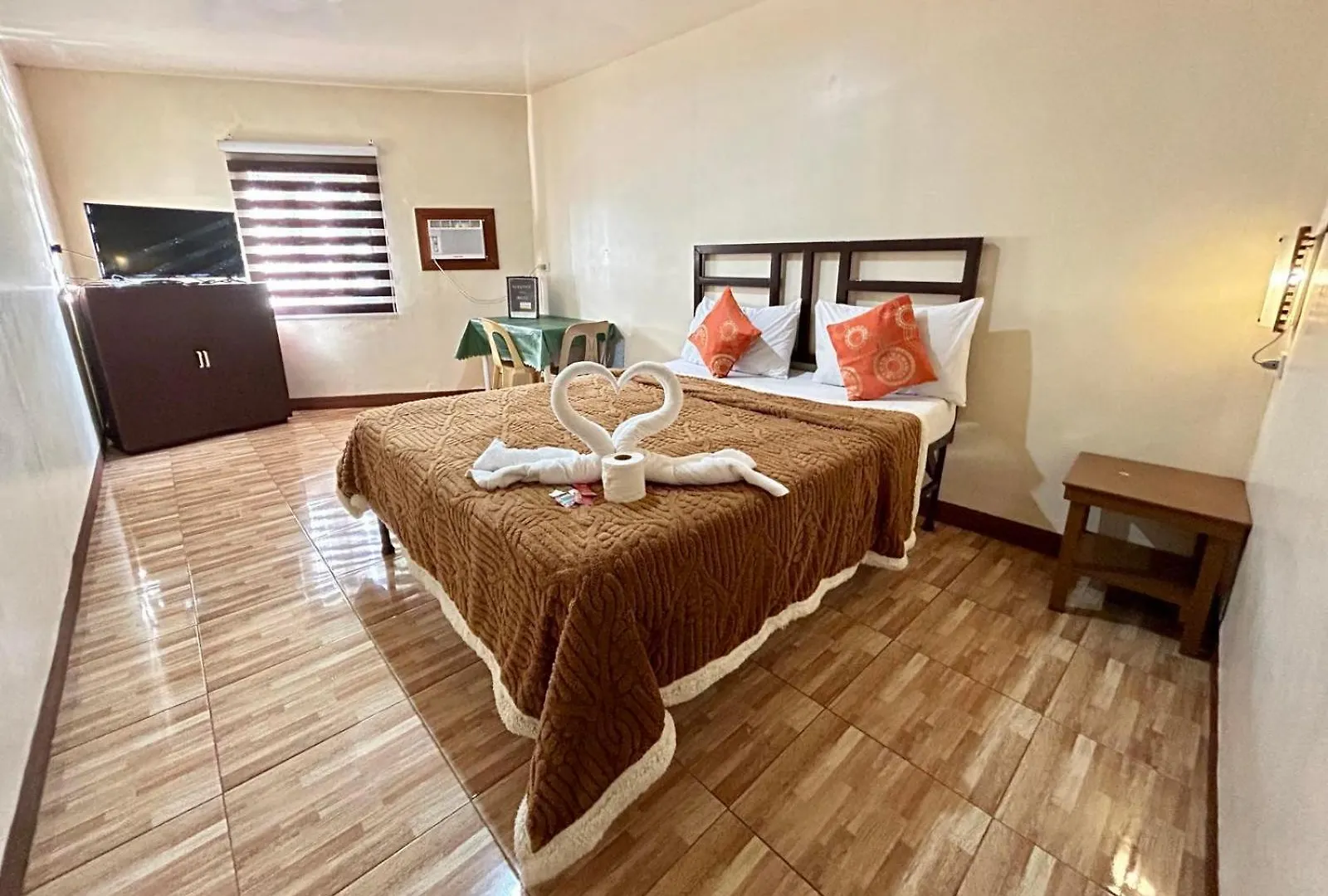 Elegance Guesthouse Pasay Hotel