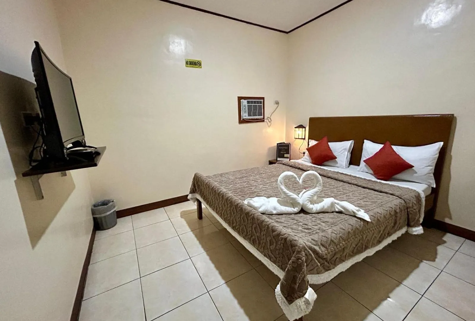 Elegance Guesthouse Pasay 3*,