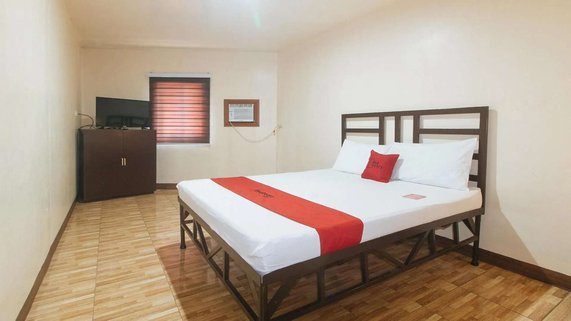 Elegance Guesthouse Pasay Hotel