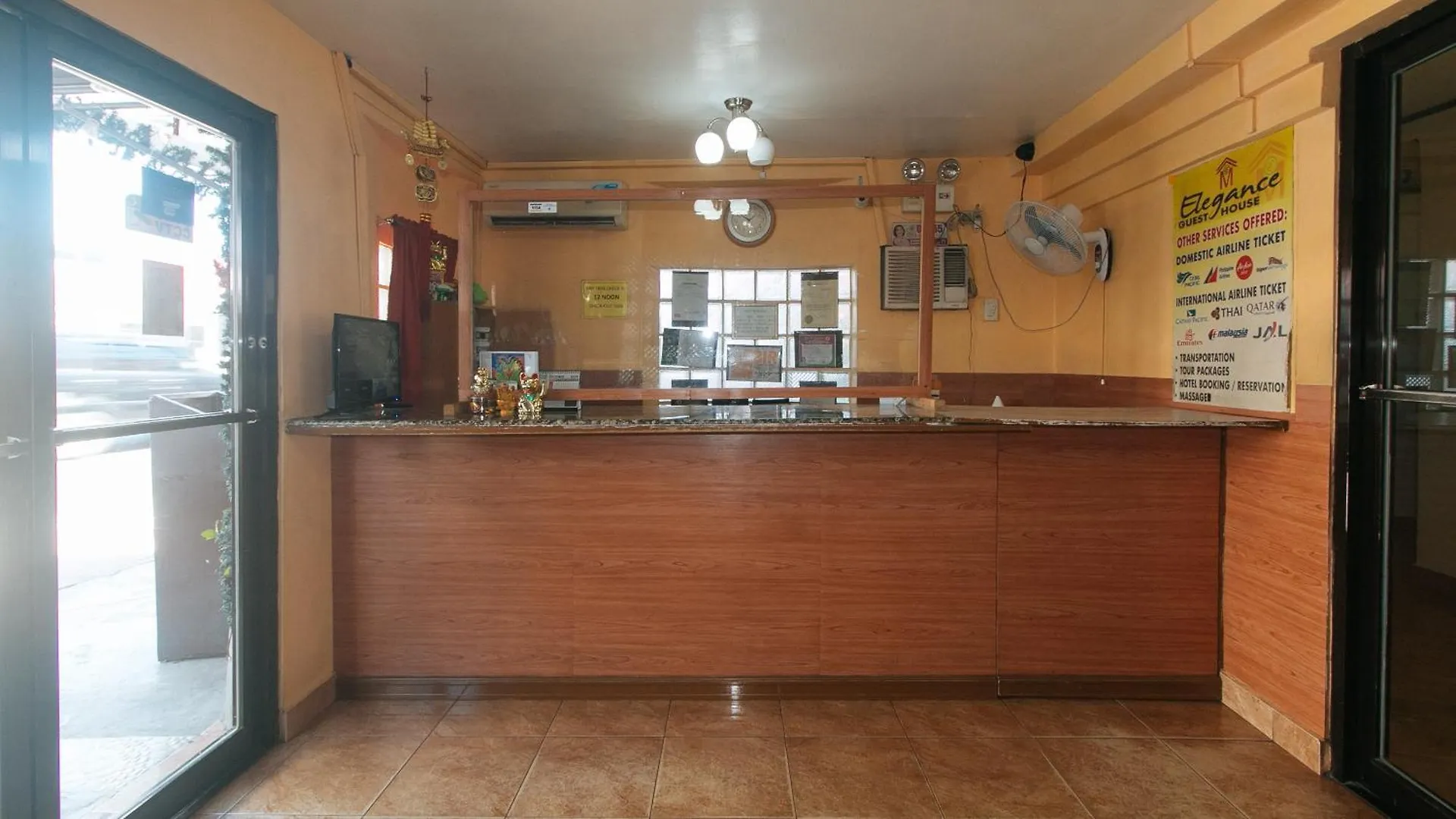 Elegance Guesthouse Pasay 3*,  Philippines