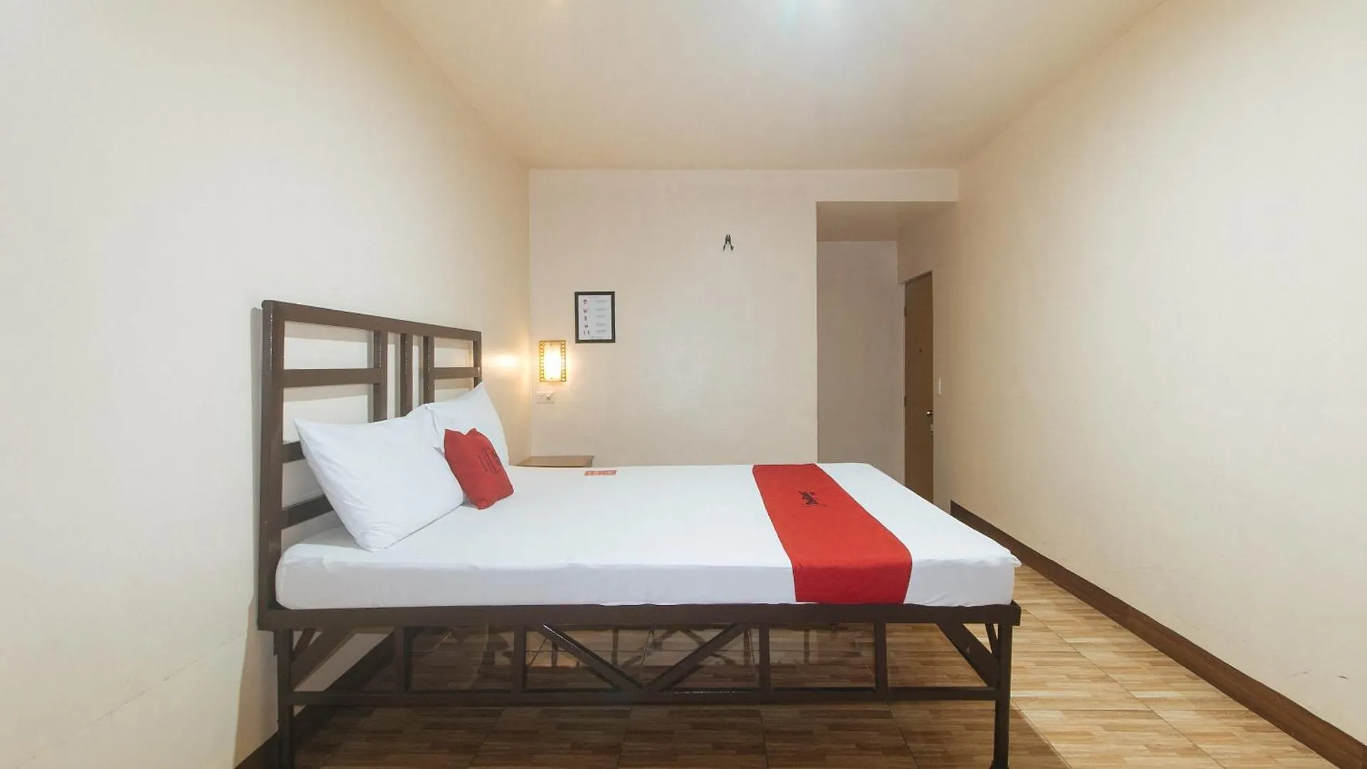 Elegance Guesthouse Pasay