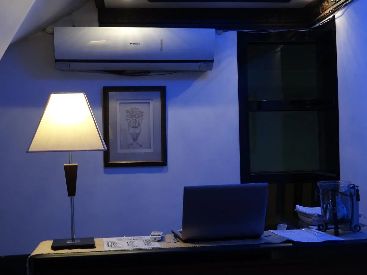 Elegance Guesthouse Pasay Hotel