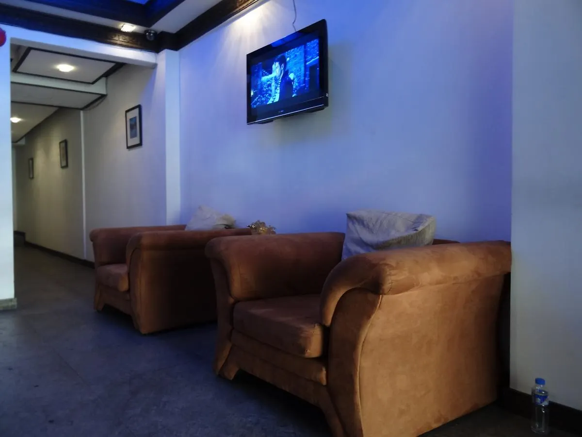 Elegance Guesthouse Pasay 3*,