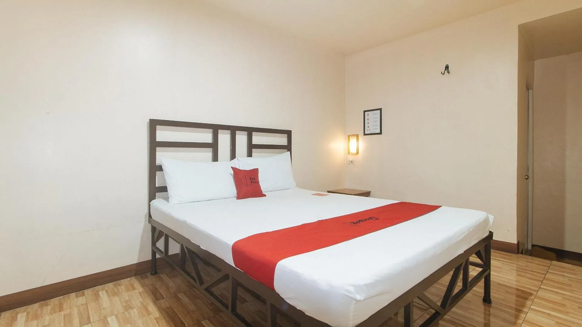 Elegance Guesthouse Pasay 3*,  Philippines