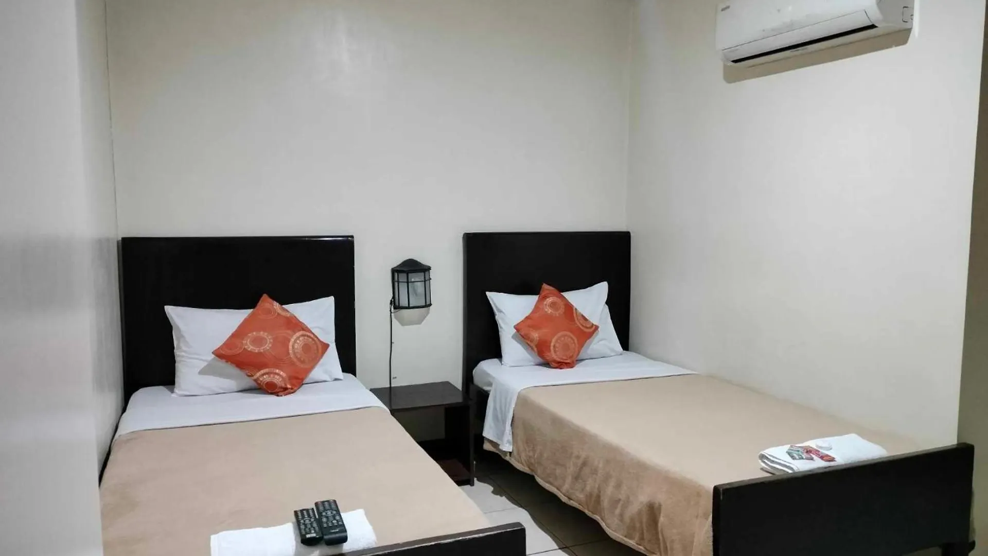 Elegance Guesthouse Pasay 3*,  Philippines